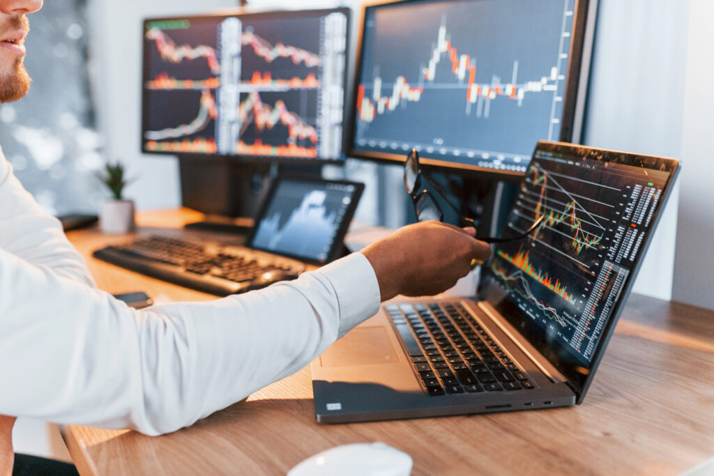 How Managed IT Services Enhance Compliance and Data Privacy for Regulated Industries